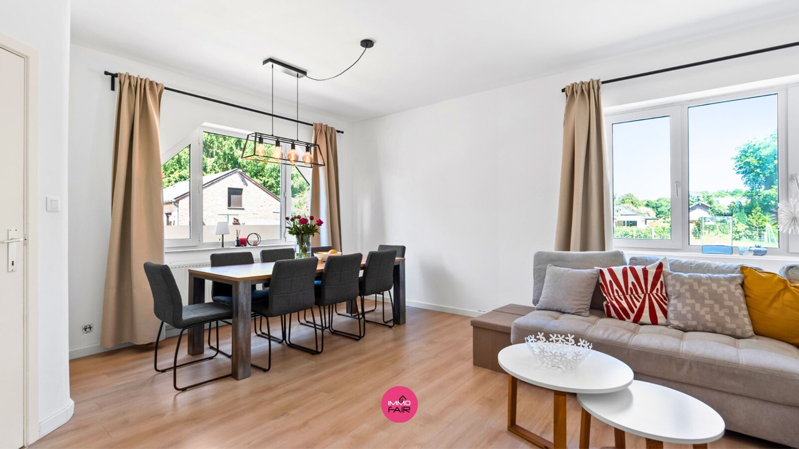 Instapklaar, gelijkvloers appartement met 2 slaapkamers 