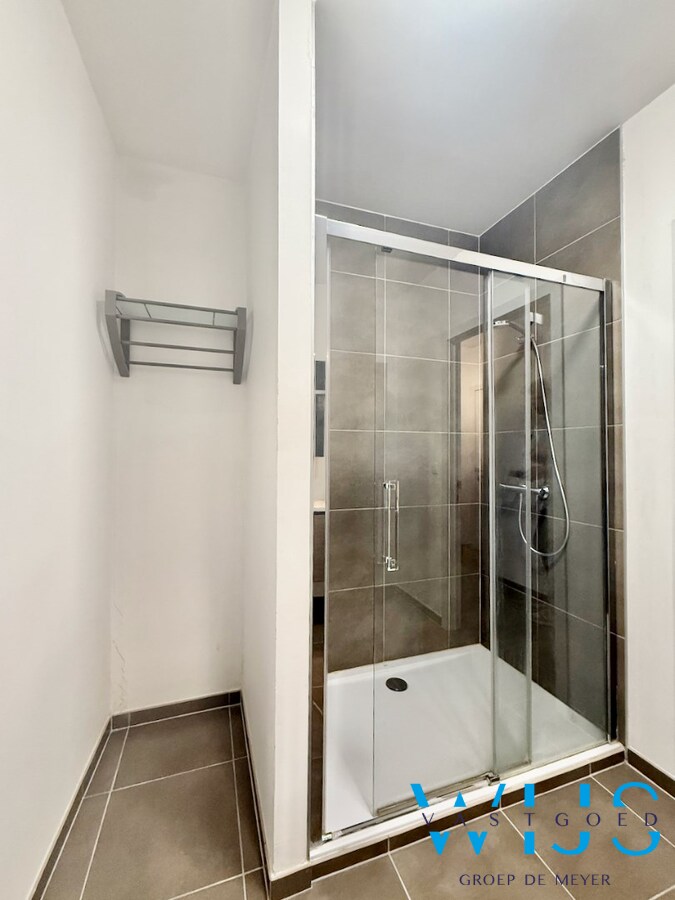 Gelijkvloersappartement met staanplaats te Ertvelde ! 