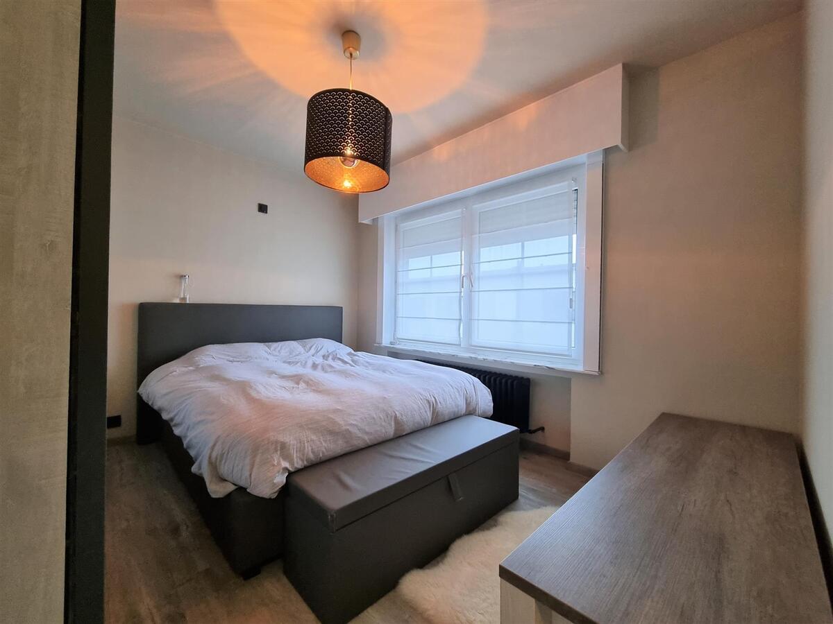 Centraal, doch rustig gelegen leuke bel-étagewoning - Heist 