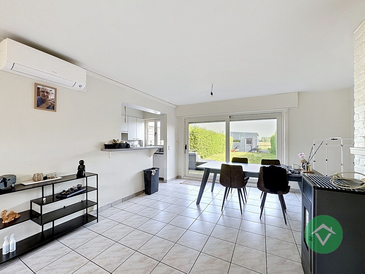 Woning met 3 slaapkamers en garage te Ichtegem 