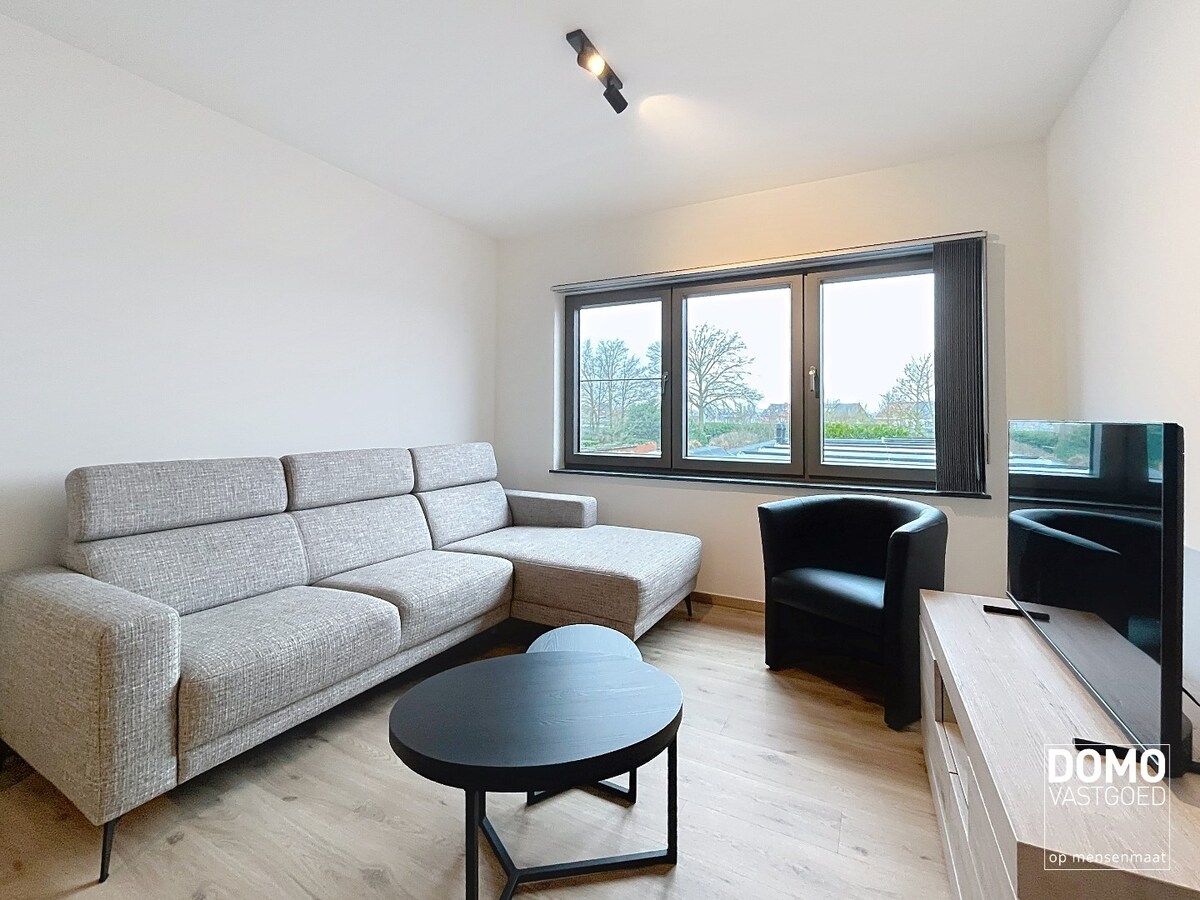 LUXUEUS EN BEMEUBELD 1 SLAAPKAMER APPARTEMENT TE TUILT (KURINGEN) 