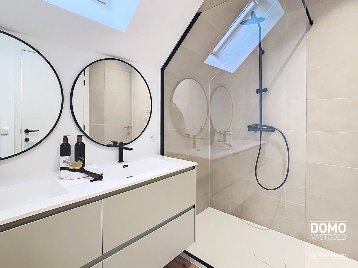 Ruim wonen in Kermt in een volledig gerenoveerde gezinswoning 