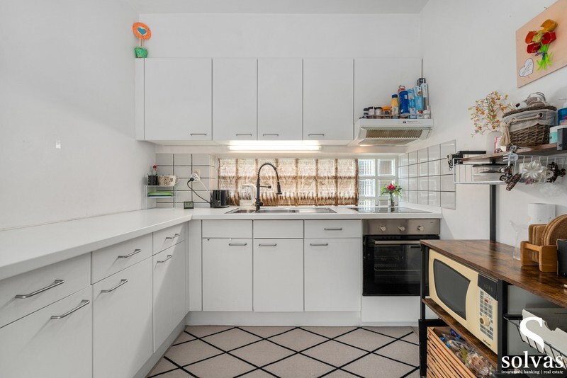 Prachtige open bebouwing met tuin, terras, garage en 4 slaapkamers in Lotenhulle 