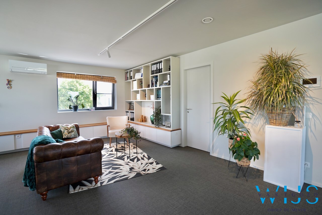 Zeer tof kantoor van 130m² te Assenede ! 