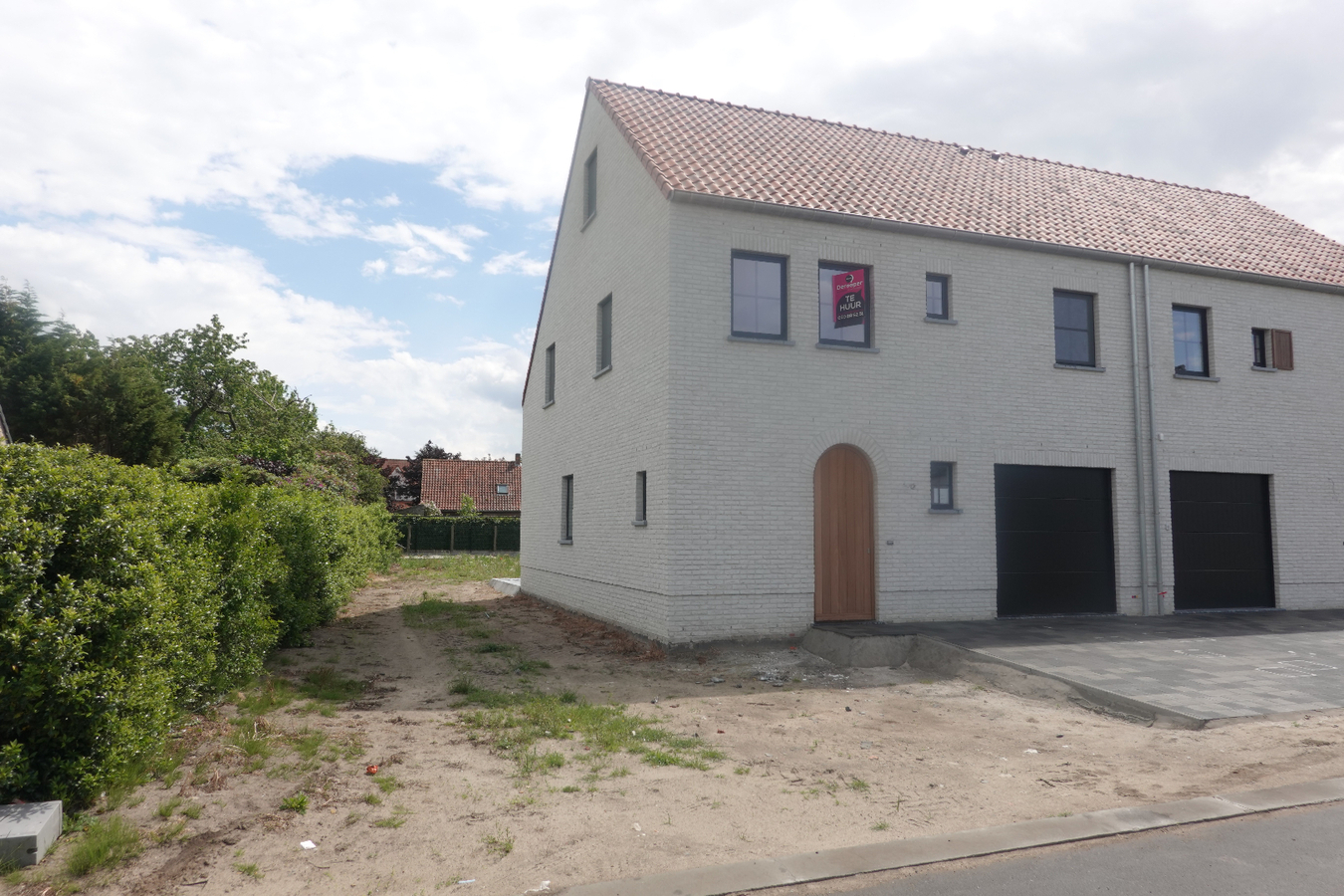 Prachtige halfopen nieuwbouw 