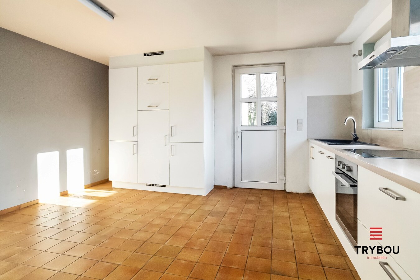 Rustig gelegen, vrijstaande woning aan de rand van het centrum van Merkem 