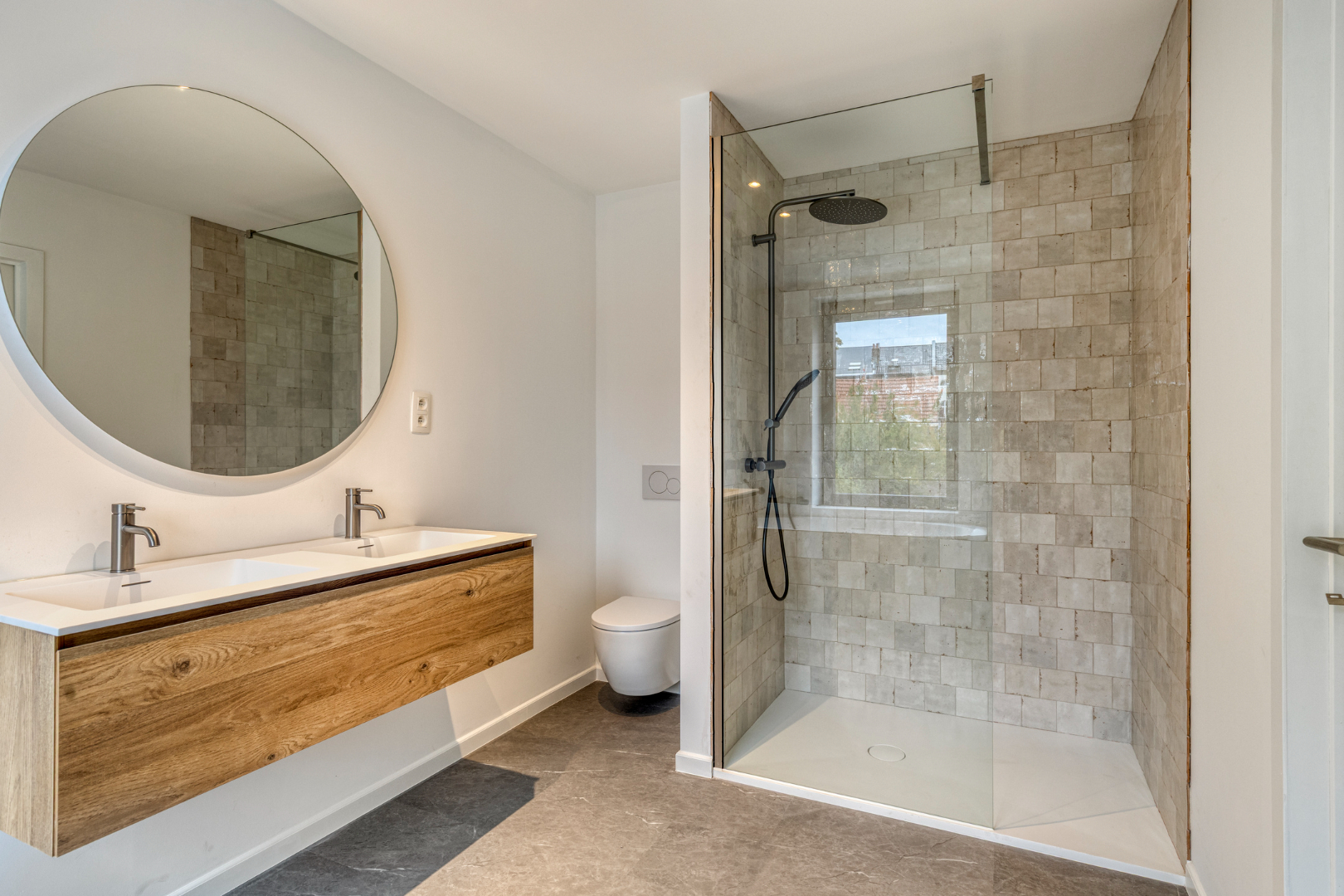 In 2026 volledig gerenoveerde woning in rustige straat - EPC A 