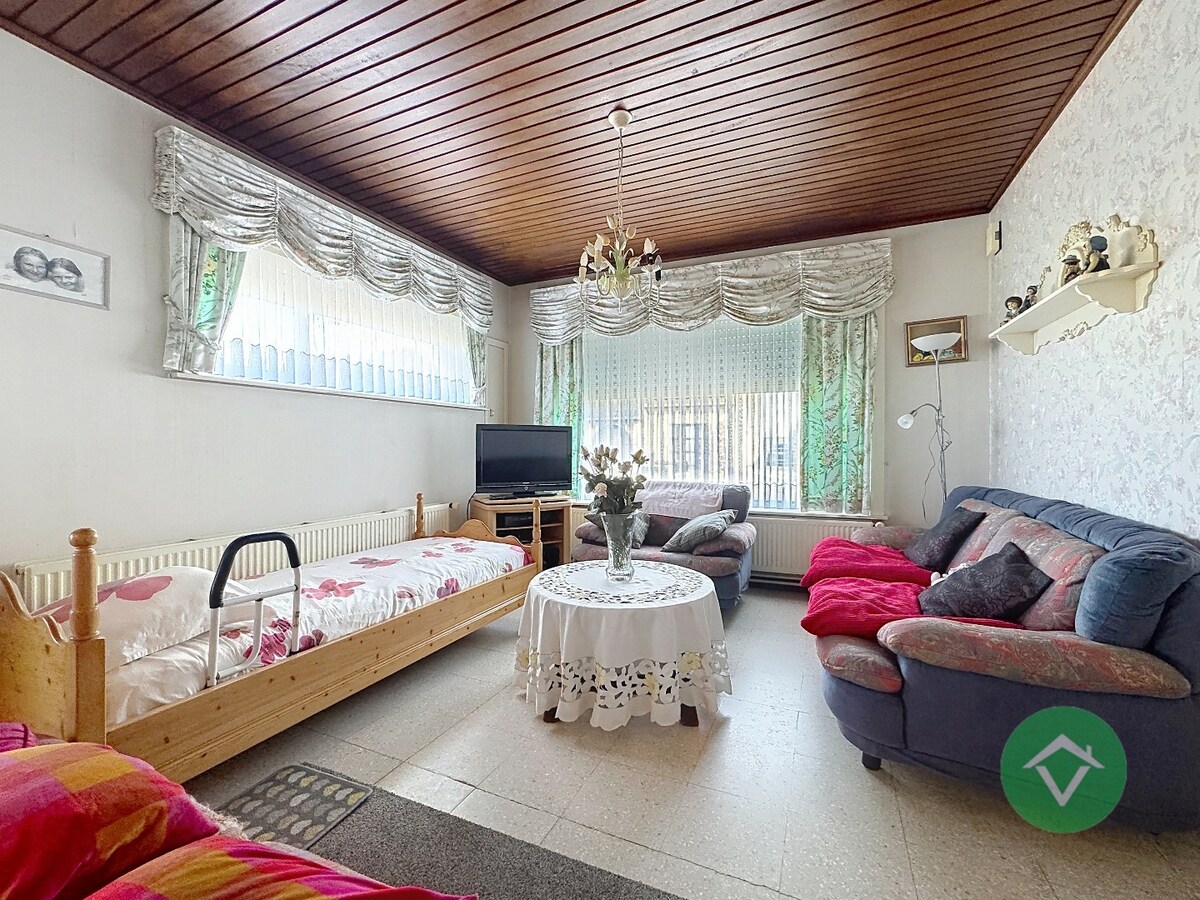 Woning met 3 slaapkamers en garage te Eernegem 