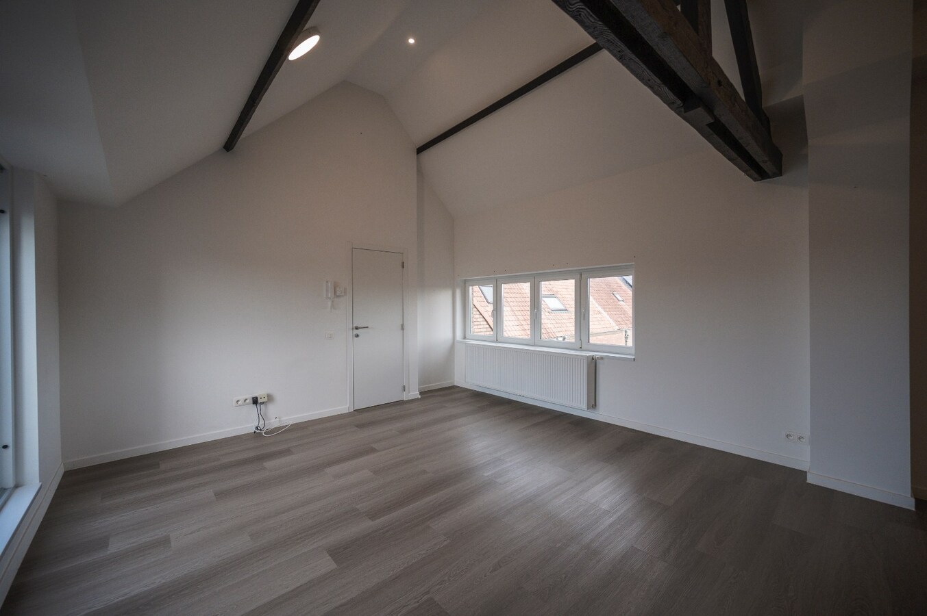 UNIEK KARAKTERVOL DAKAPPARTEMENT MET TERRAS 