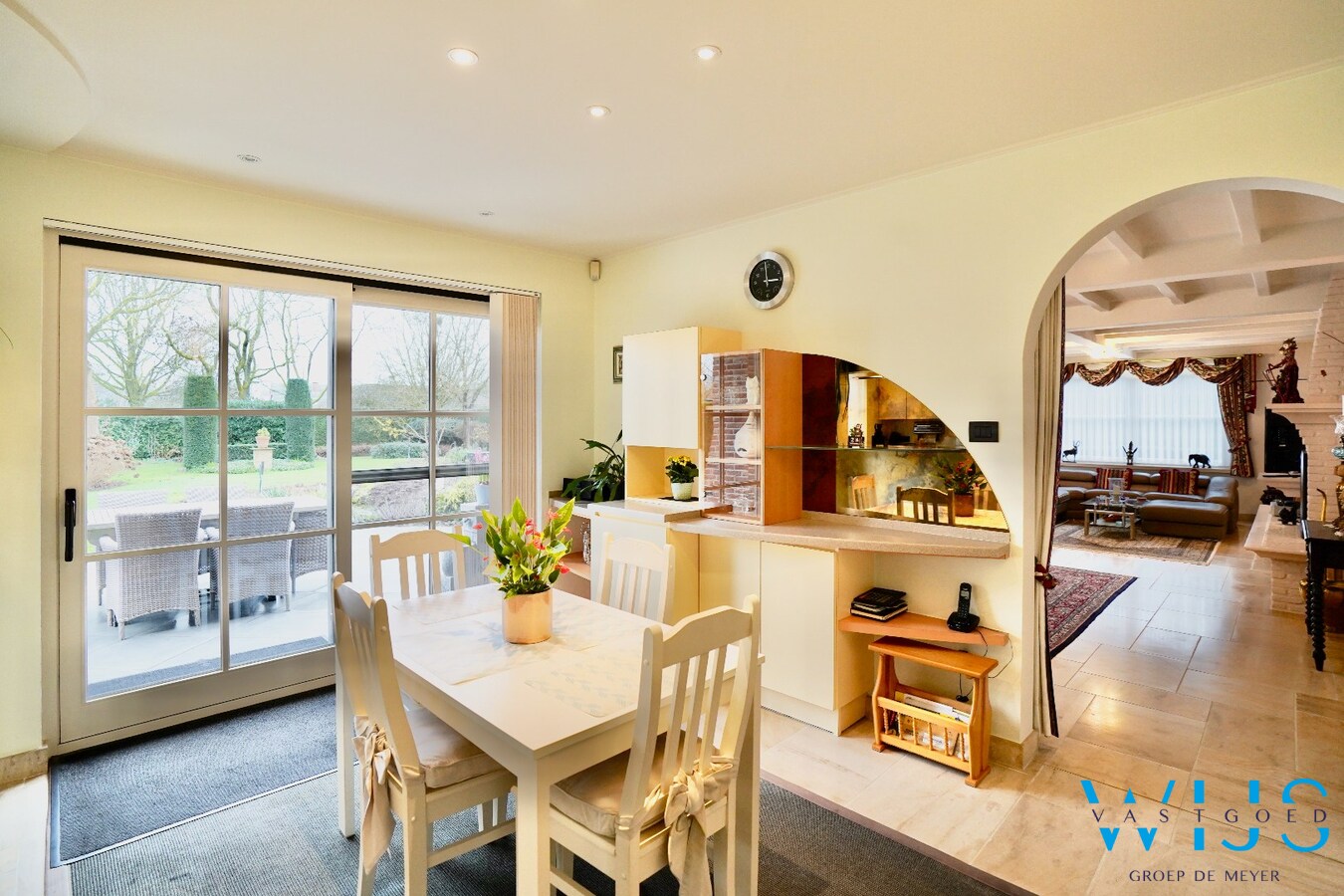 Instapklare open bebouwing met prachtige tuin op 1.220 m² in rustige woonwijk 