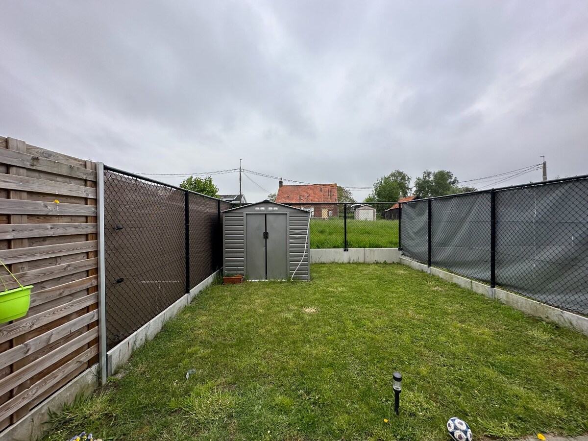 Verrassend ruime, energiezuinige woning in Centrum Houthulst 