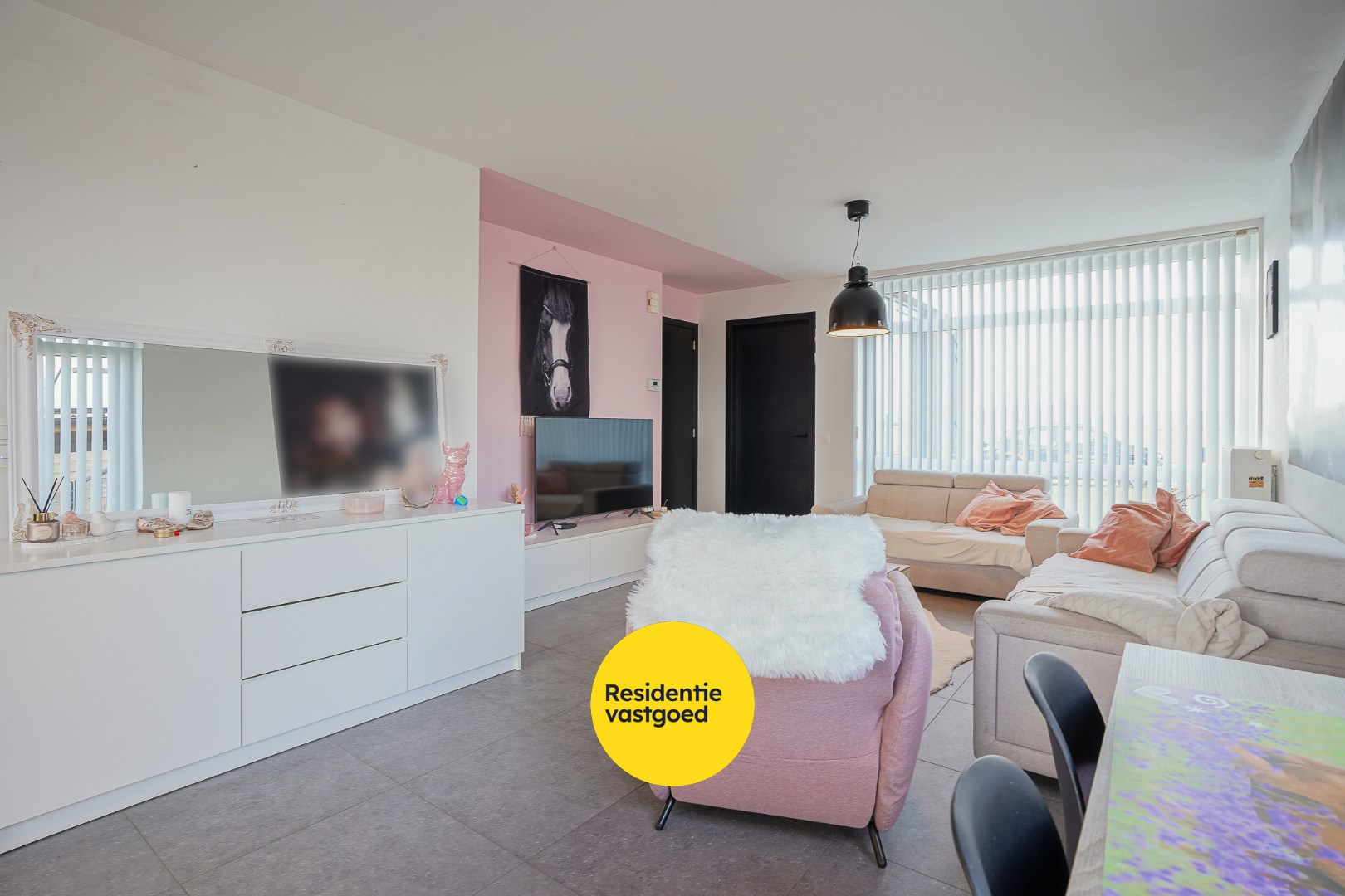 Recente woning op landelijke ligging in Aartrijke 