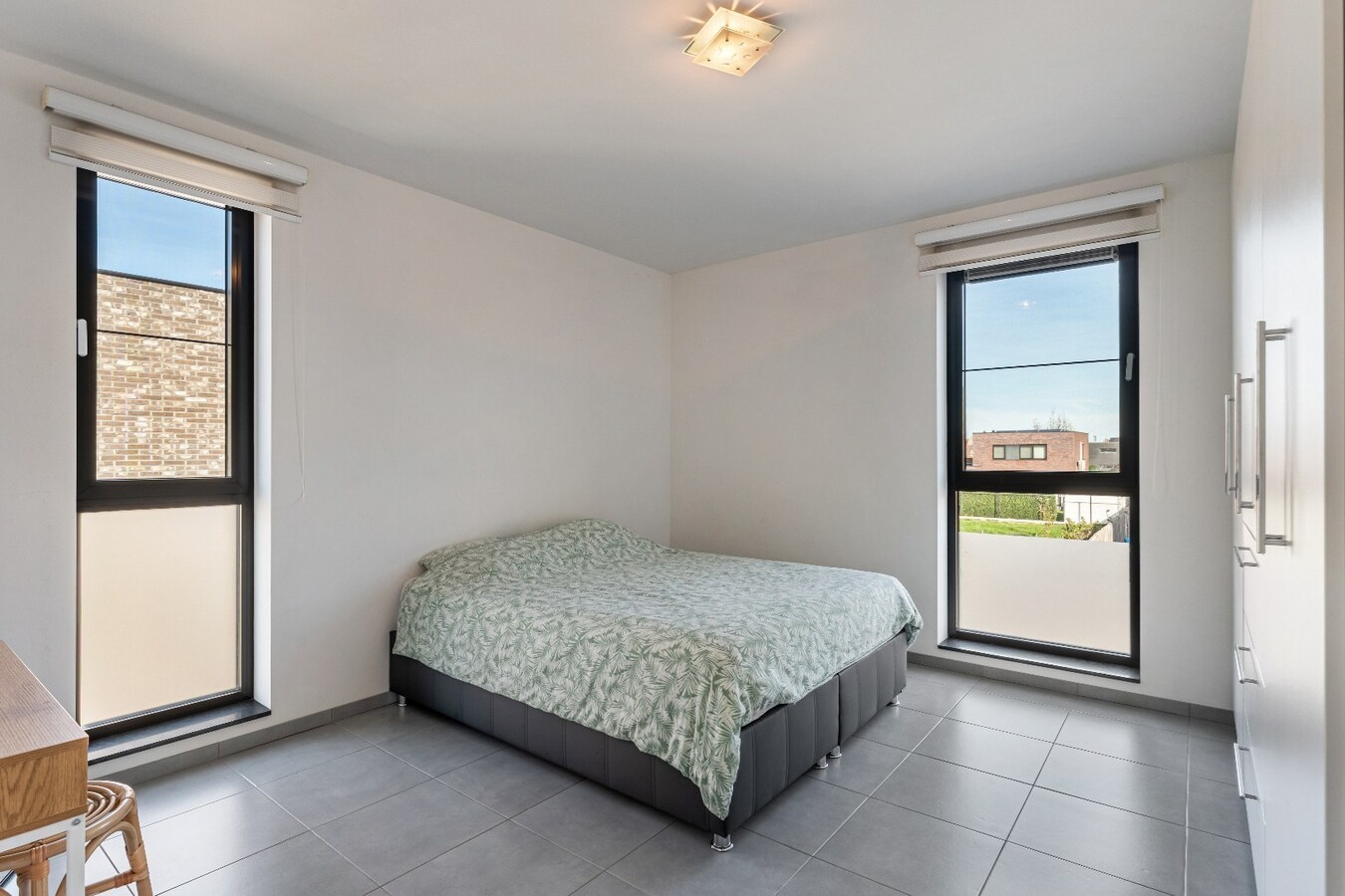 Duurzame gezinswoning met hedendaags energiecomfort, 3 slpk, ruim terras, tuin en achterliggende garage,. 