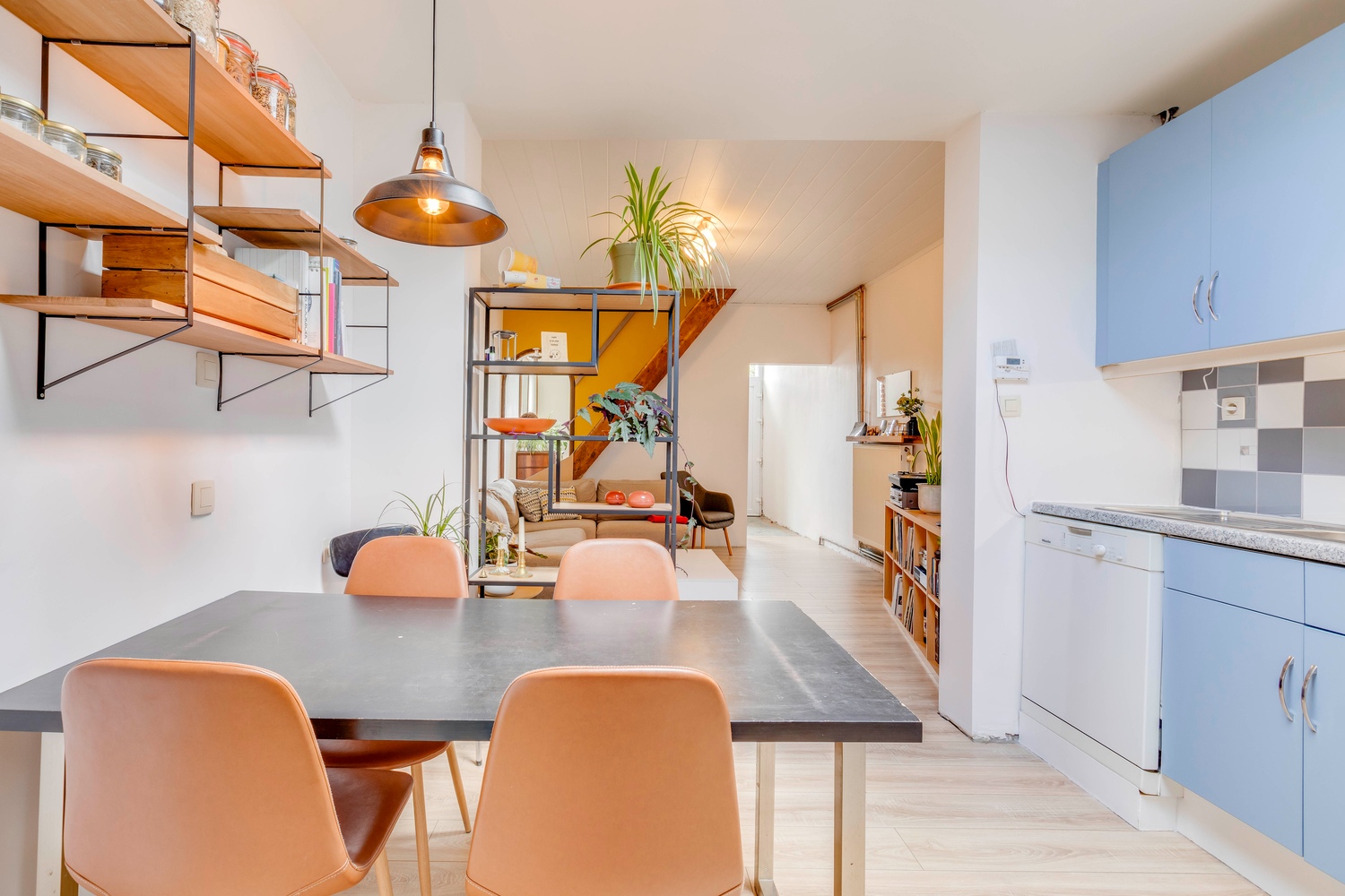 Hippe, instapklare woning met tuin te Ledeberg 