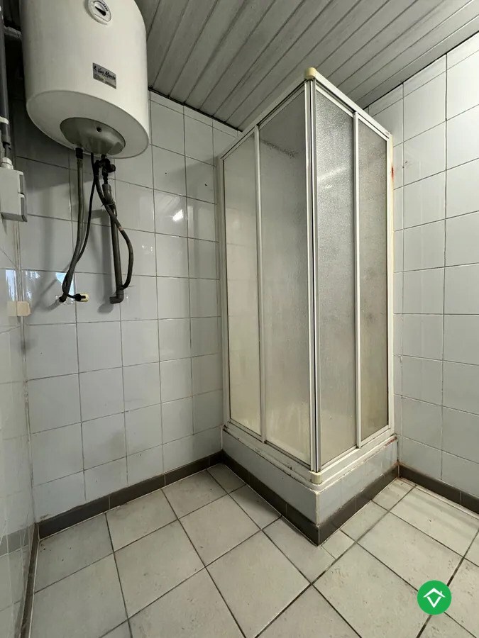 Rustig gelegen te renoveren woning in Torhout 