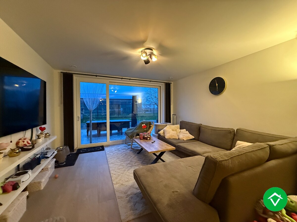 Nieuwbouwwoning met 3 slaapkamers, carport en tuin 