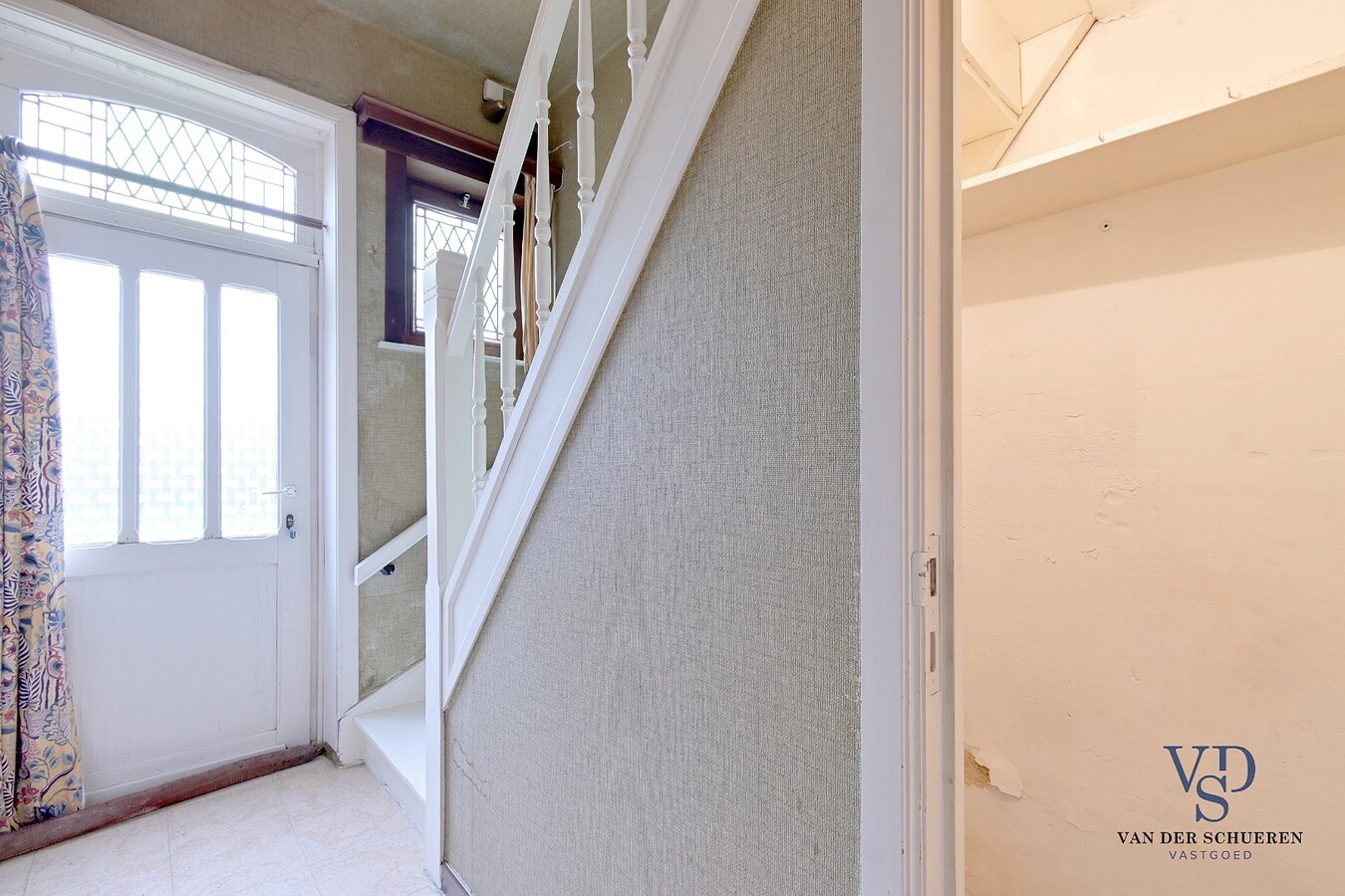 Bijzonder ruime gezinswoning. 