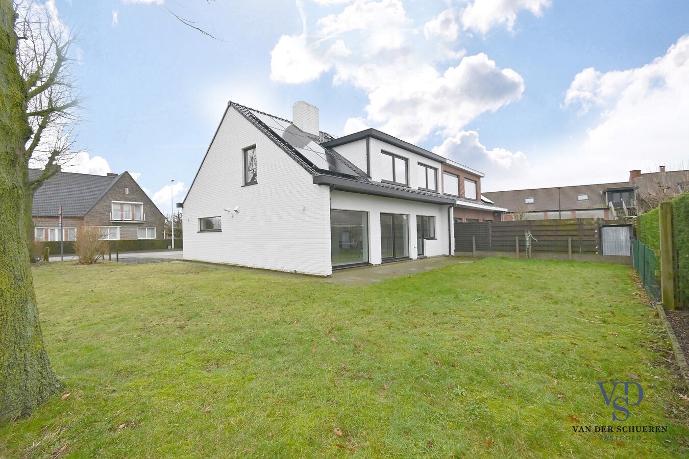 Volledig gerenoveerde Half Open Bebouwing 