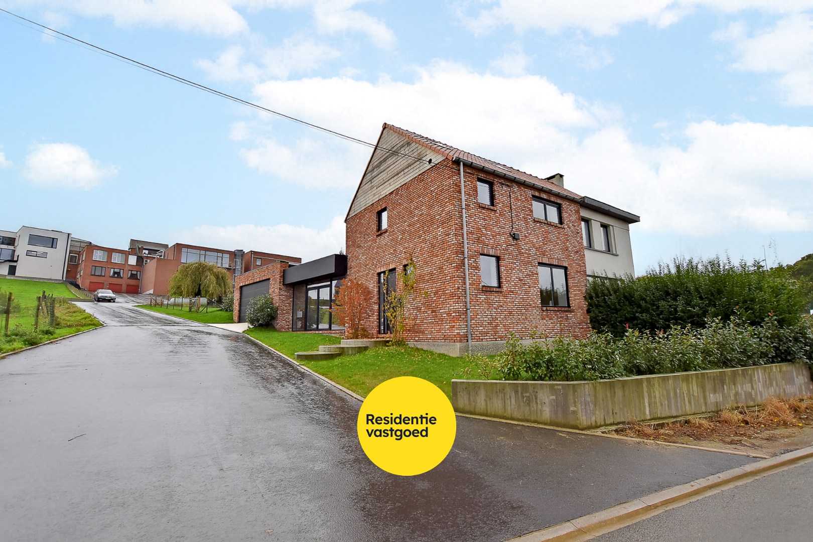 Halfopen nieuwbouwwoning aan de voet van de Zwarte Berg 