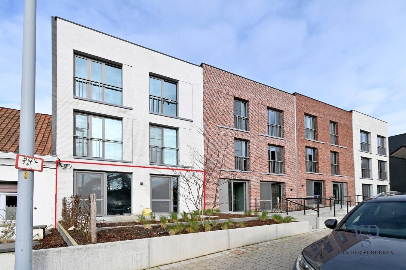 Gelijkvloers appartement met 2 terrassen. 