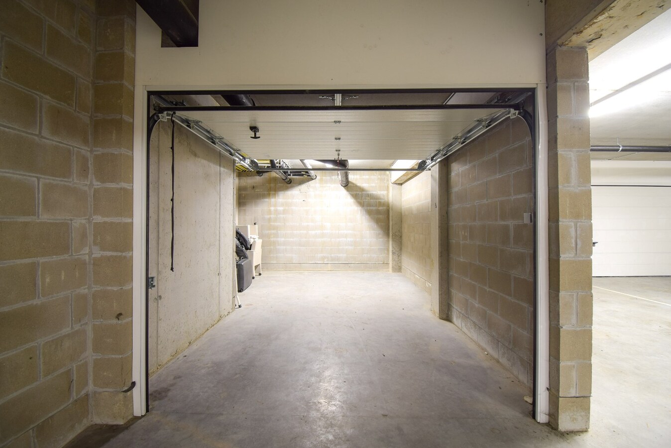 Te koop garage - Gistel