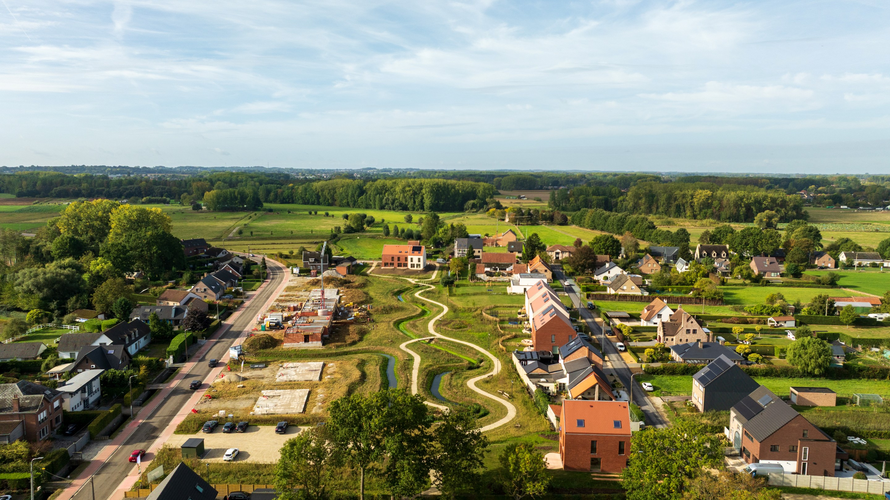 Nieuwbouw open bebouwing met 5 slaapkamers 