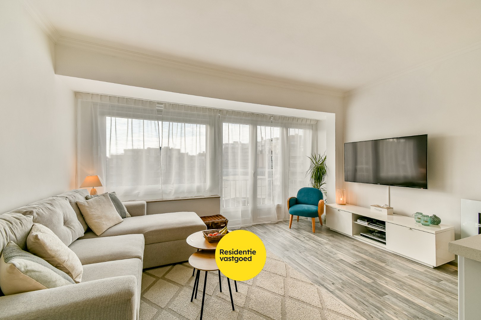 Instapklaar twee-slaapkamer-appartement op mooie locatie 