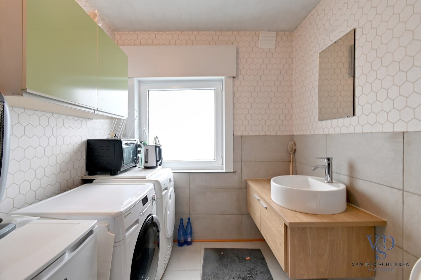 Degelijke Half Open Bebouwing. 