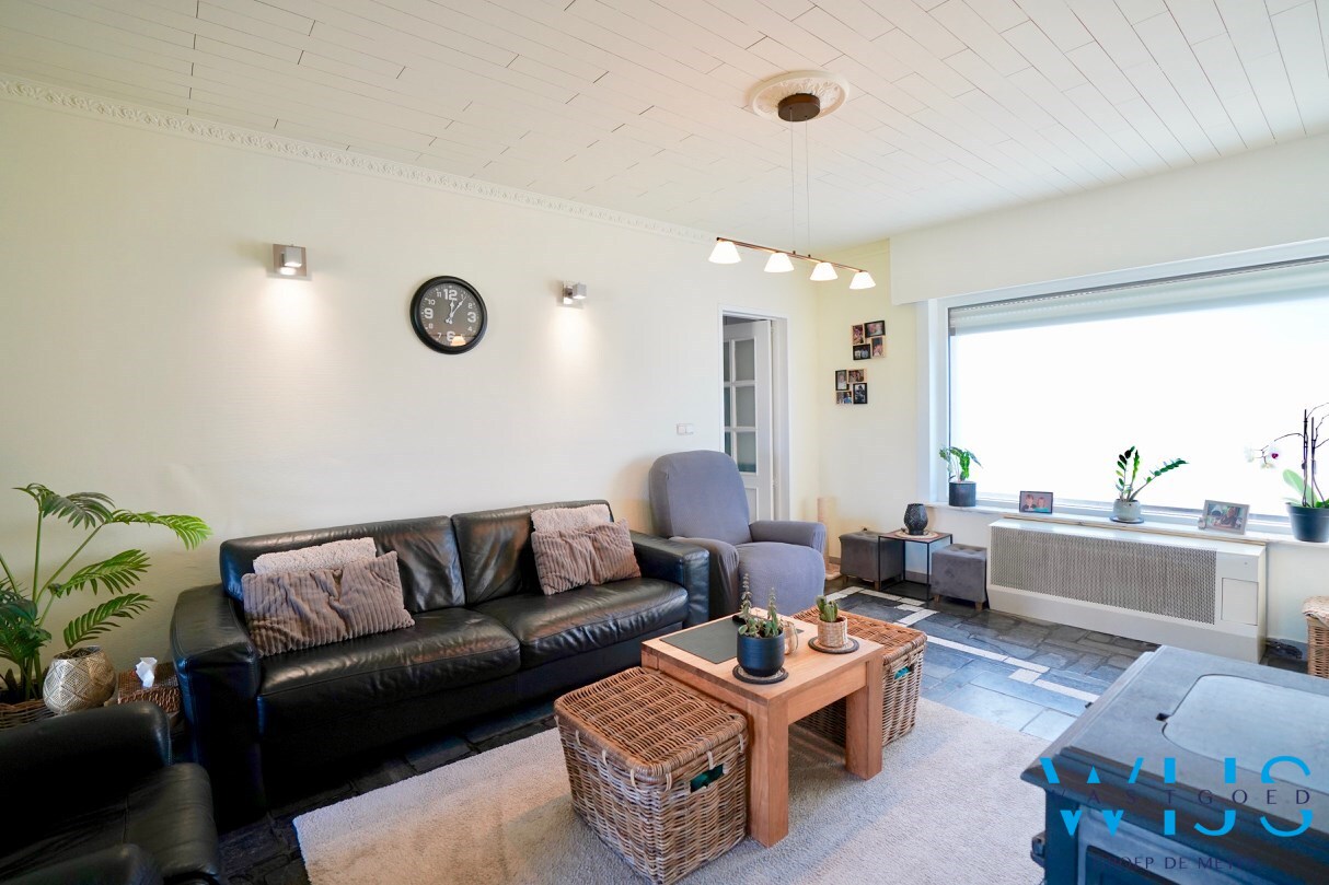 Instapklaar woonhuis op 17.400 m² grond te ASSENEDE ! 