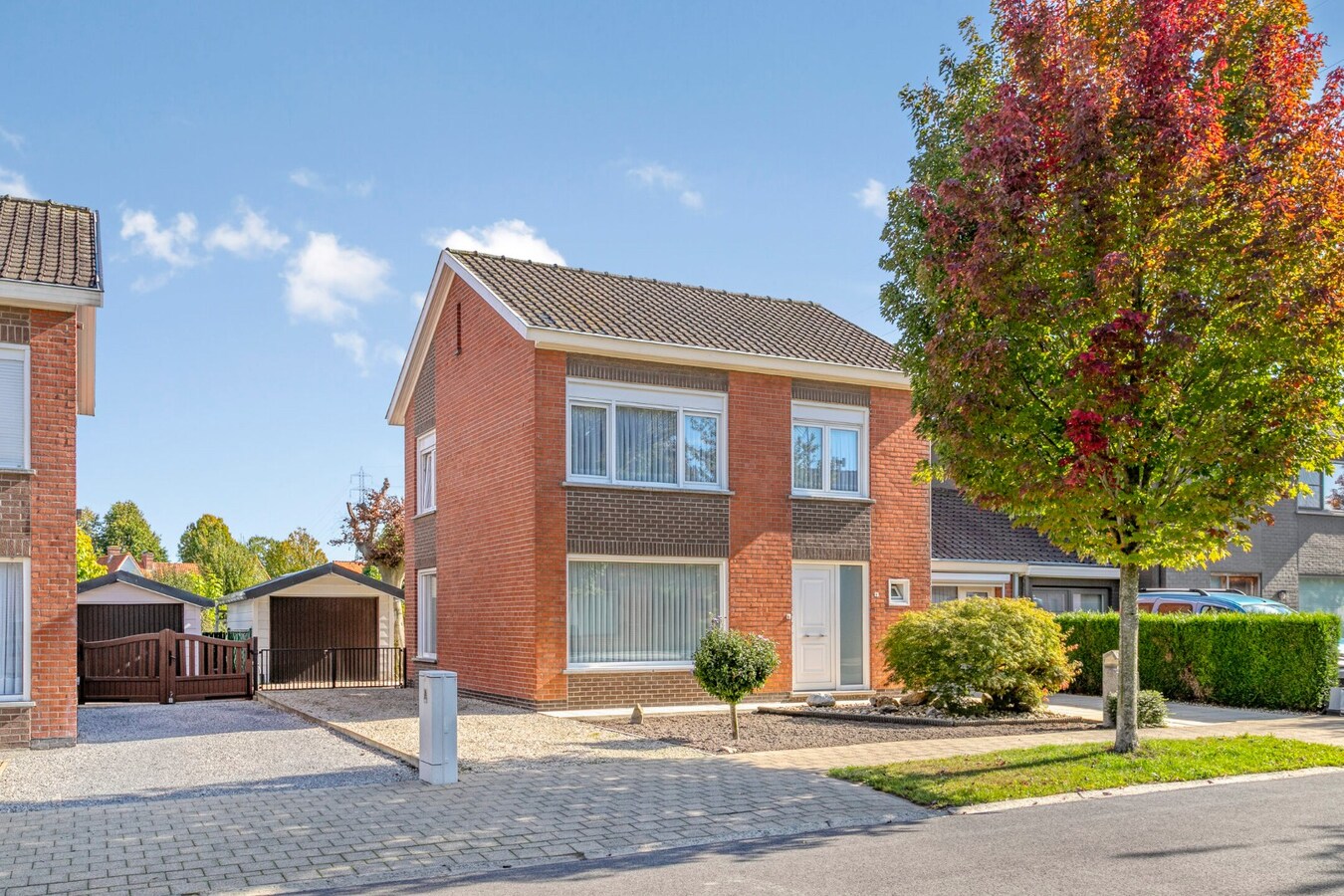 Verzorgde woning met 3 slaapkamers op een perceel van 855 m2 