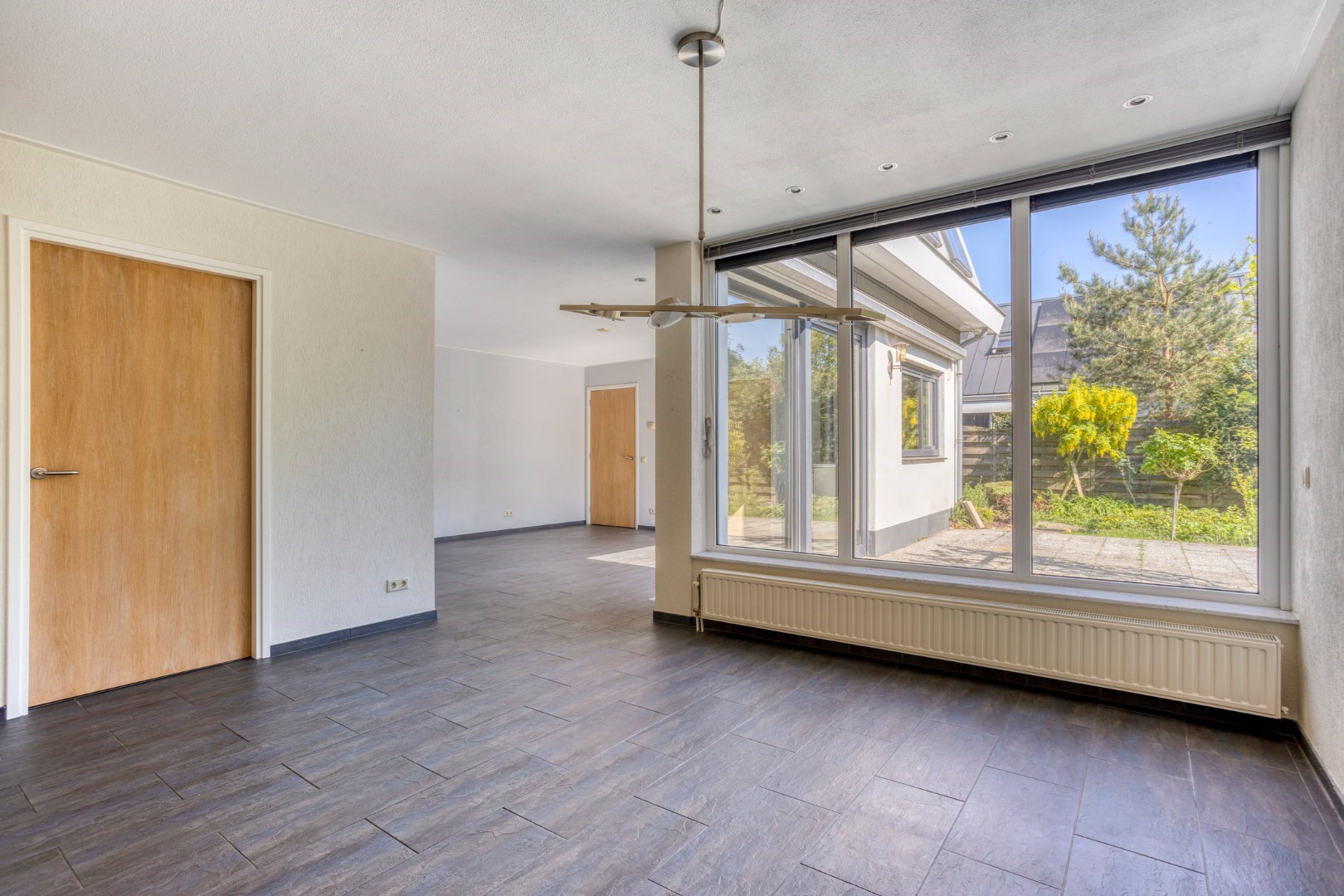 Wonen aan het water – Royale vrijstaande villa (adres: Zwanenlaan 11 te Kamperland) op steenworp afstand van het Veerse Meer. 