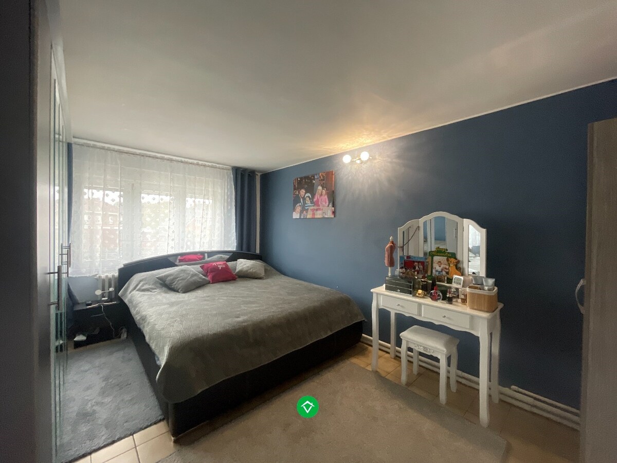 Ruime half-open bebouwing met 4 slaapkamers te Roeselare 