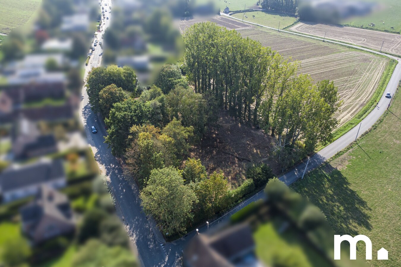Exclusief bouwperceel (5305 m2 ) met panoramisch verzicht op toplocatie in Kortrijk ! 