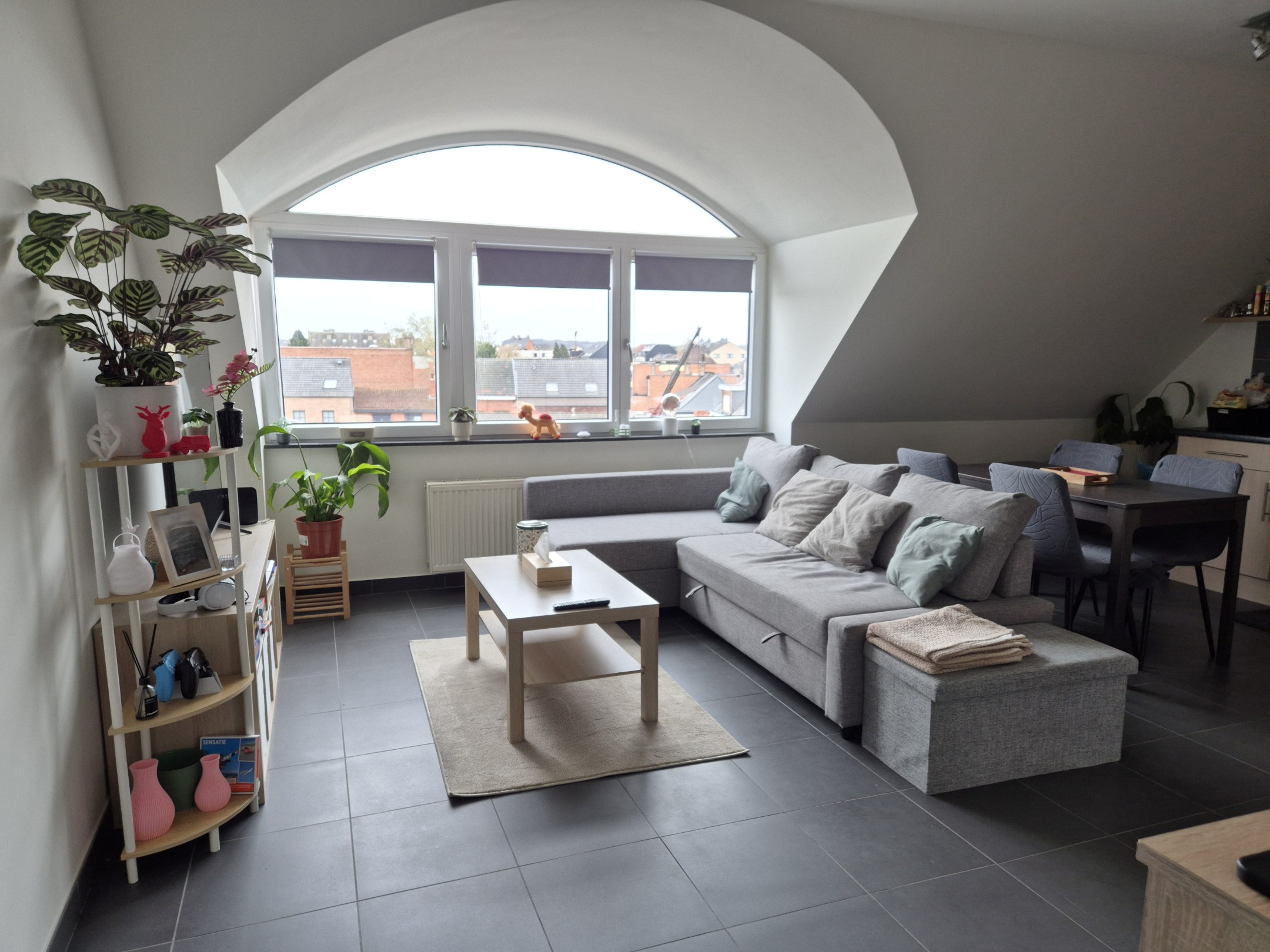 Appartement met 1 slaapkamer en garage. 