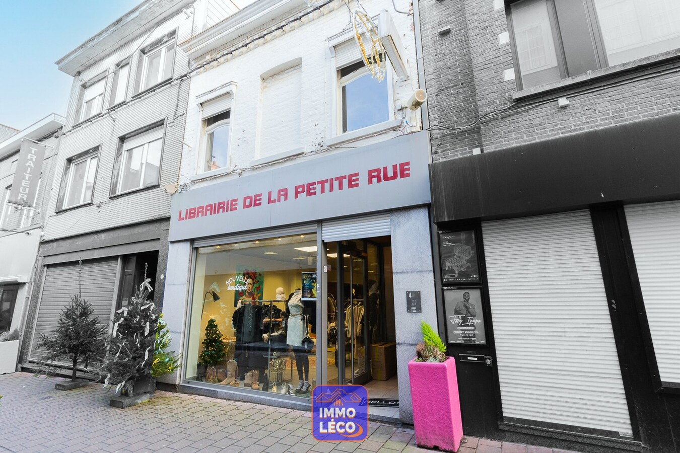 Immeuble de rapport : commerce avec appartement, en plein centre-ville ! 