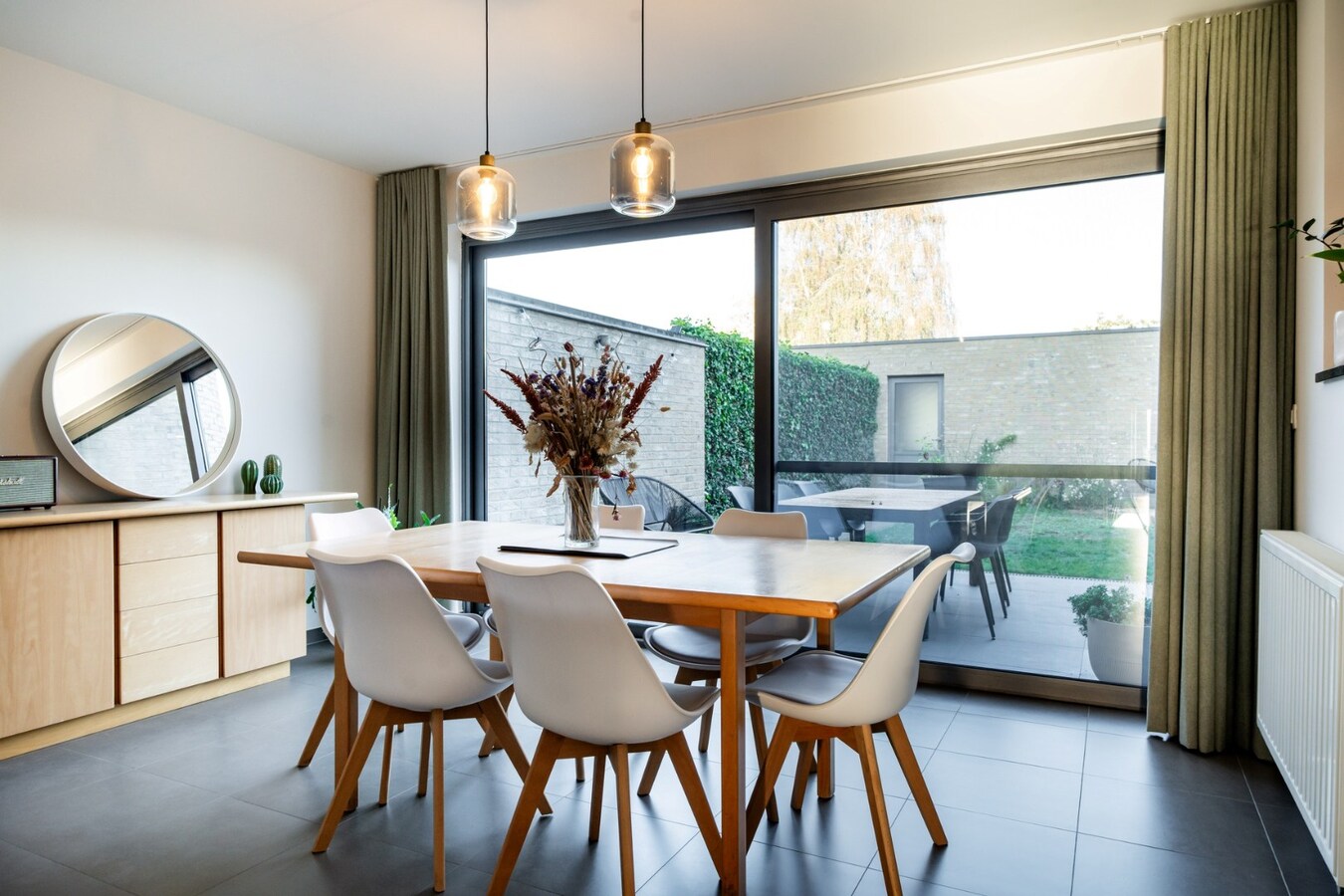 Stijvol, instapklaar gelijkvloers appartement te Tuilt (Hasselt) 