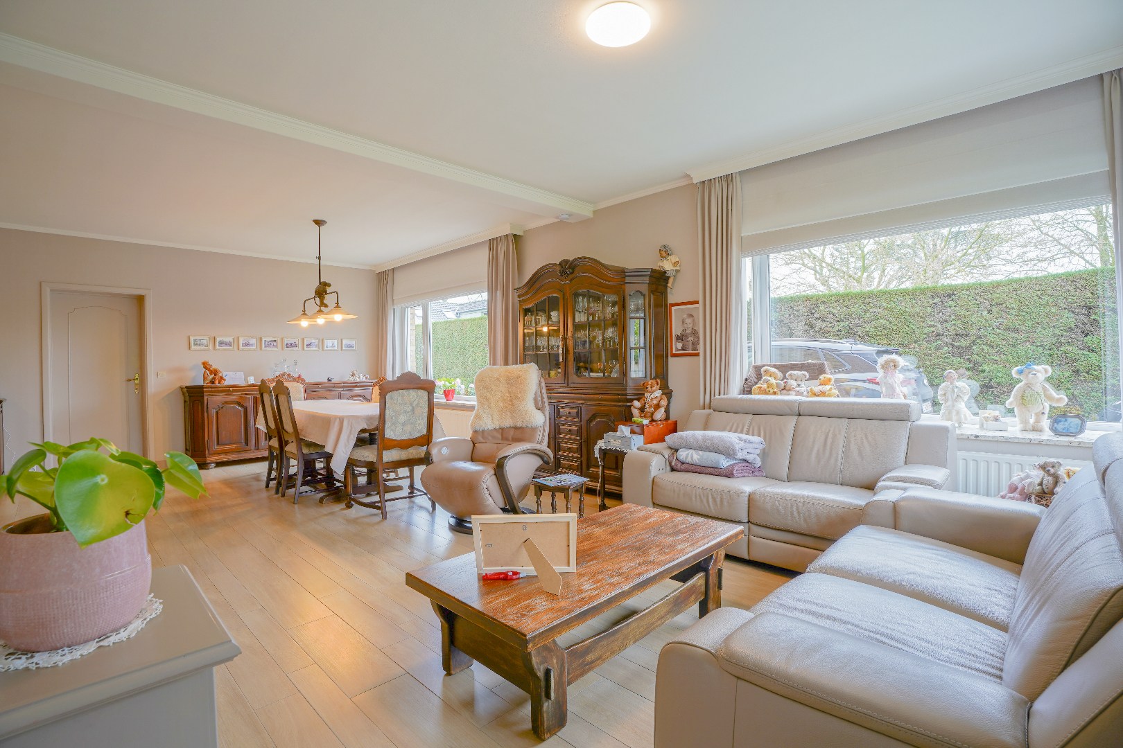 Halfopen bebouwing met 3 slaapkamers, garage en tuin in Sint-Idesbald 