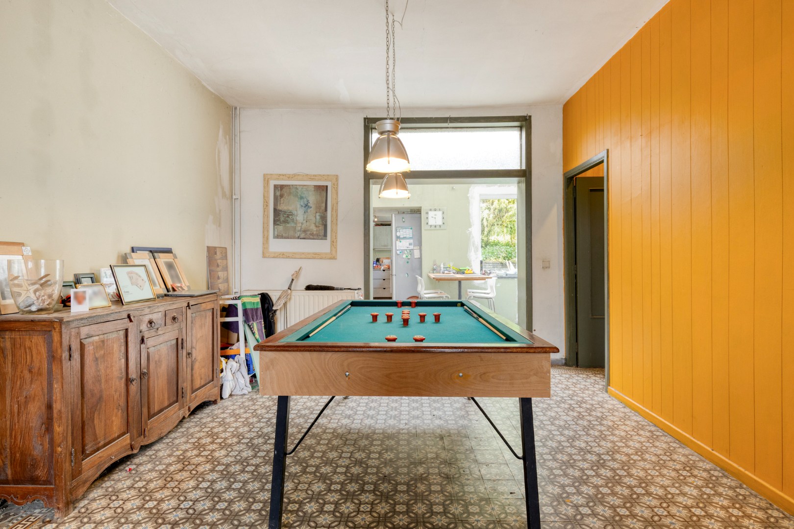 Halfopen bebouwing met 5 ruime slaapkamers, 2 badkamers, garage en tuin in Holsbeek – bewoonbare oppervlakte 214m² 