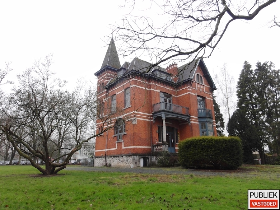 Verkocht kasteel - Sint-Kwintens-Lennik