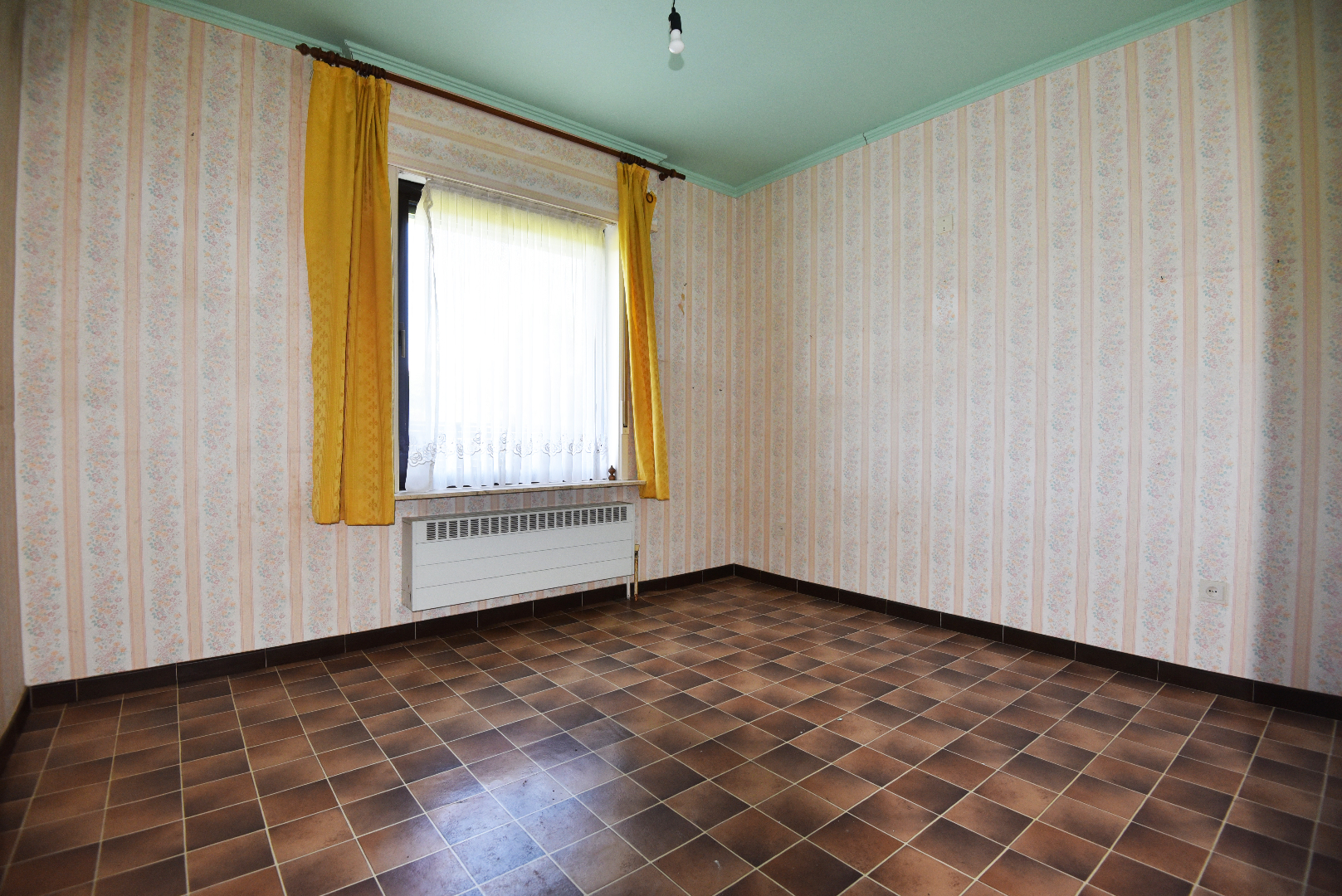 Te renoveren woning op 1.057m²  te Maldegem 