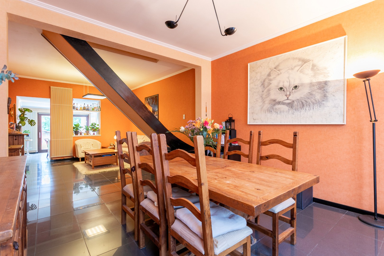 Instapklare woning met 4 slpk te Halle 