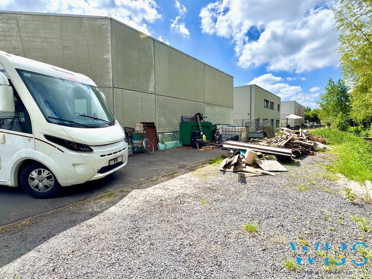 Opslagplaats/ loods te Huur in KMO-zone Akmo II te Assenede 