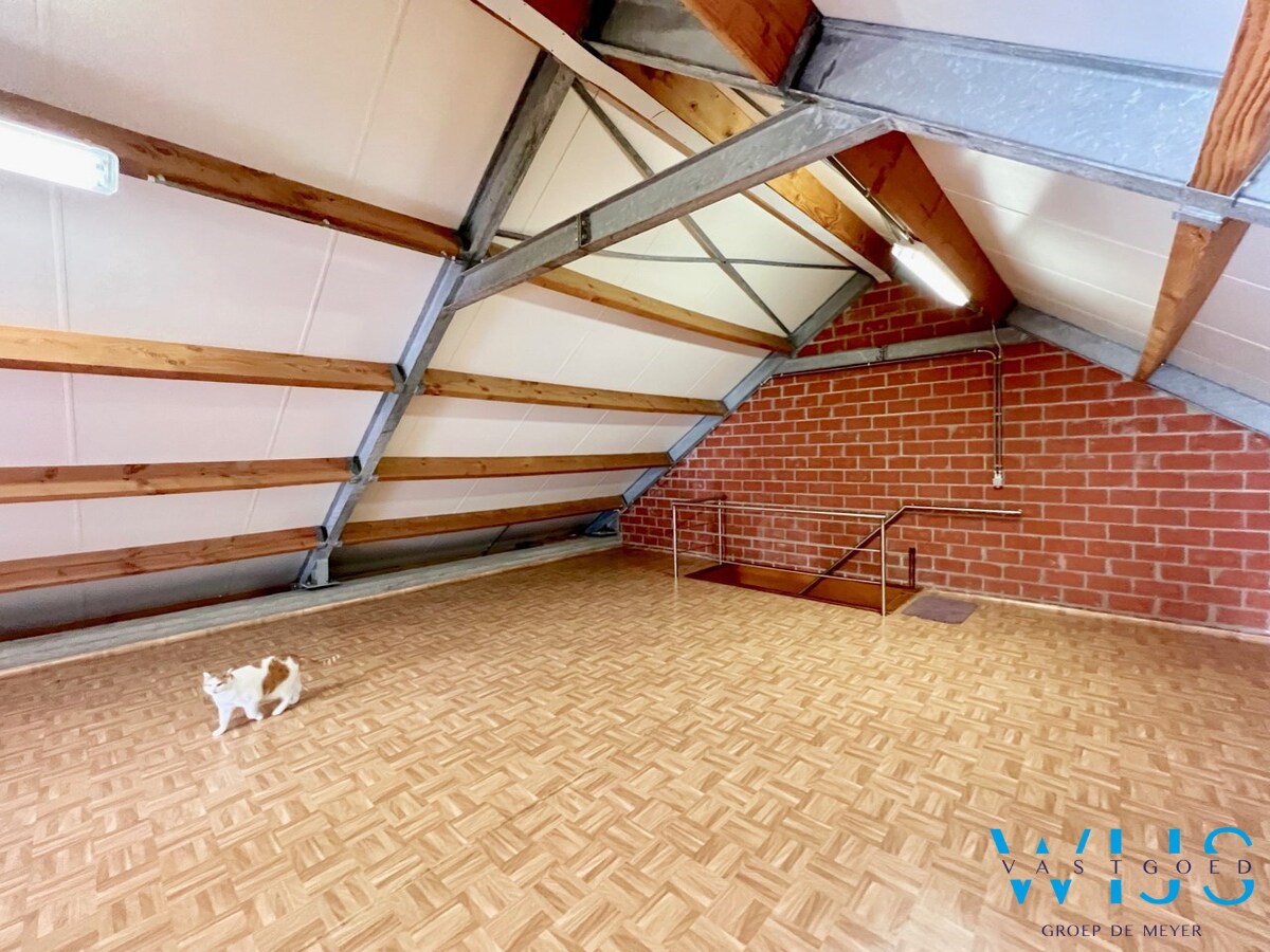 Ongelofelijk ruim woonhuis op een TOPlocatie ! 