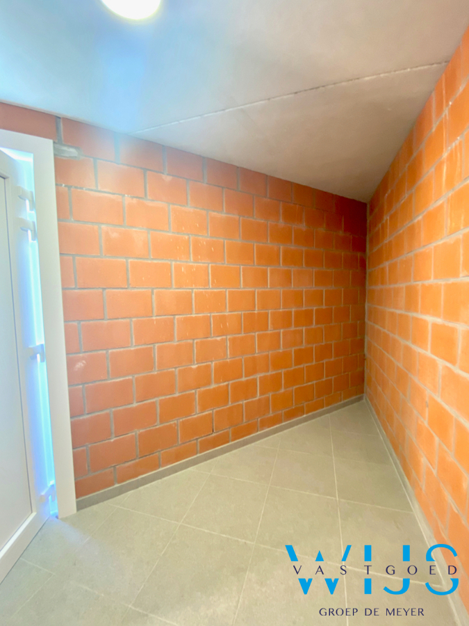 Instapklaar appartement met 2 slaapkamers &amp; terras te ASSENEDE ! 