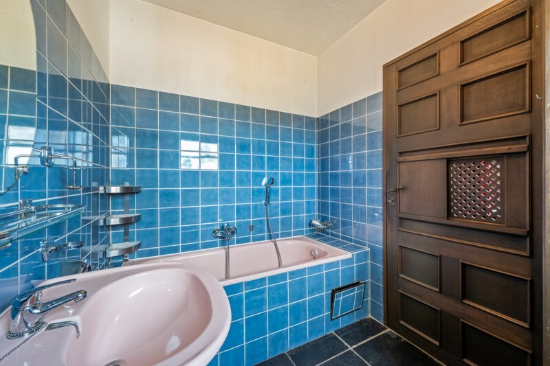 Te renoveren vrijstaande woning met prachtig uitzicht in natuurgebied 