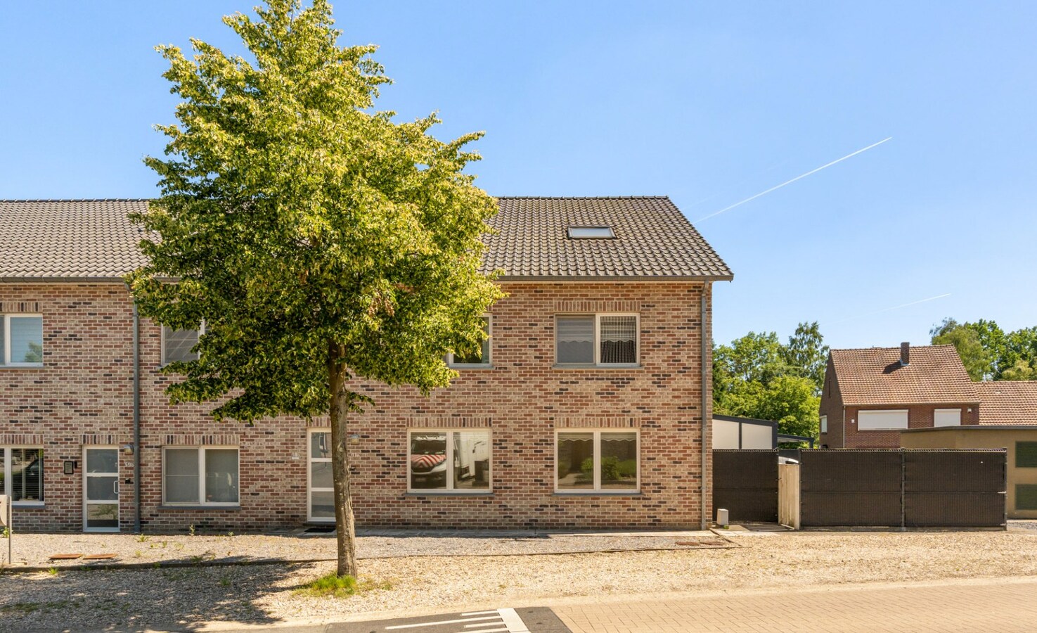 Verrassend ruim triplexappartement - B-label - 4 slpk  en aagename buitenbeleving. 