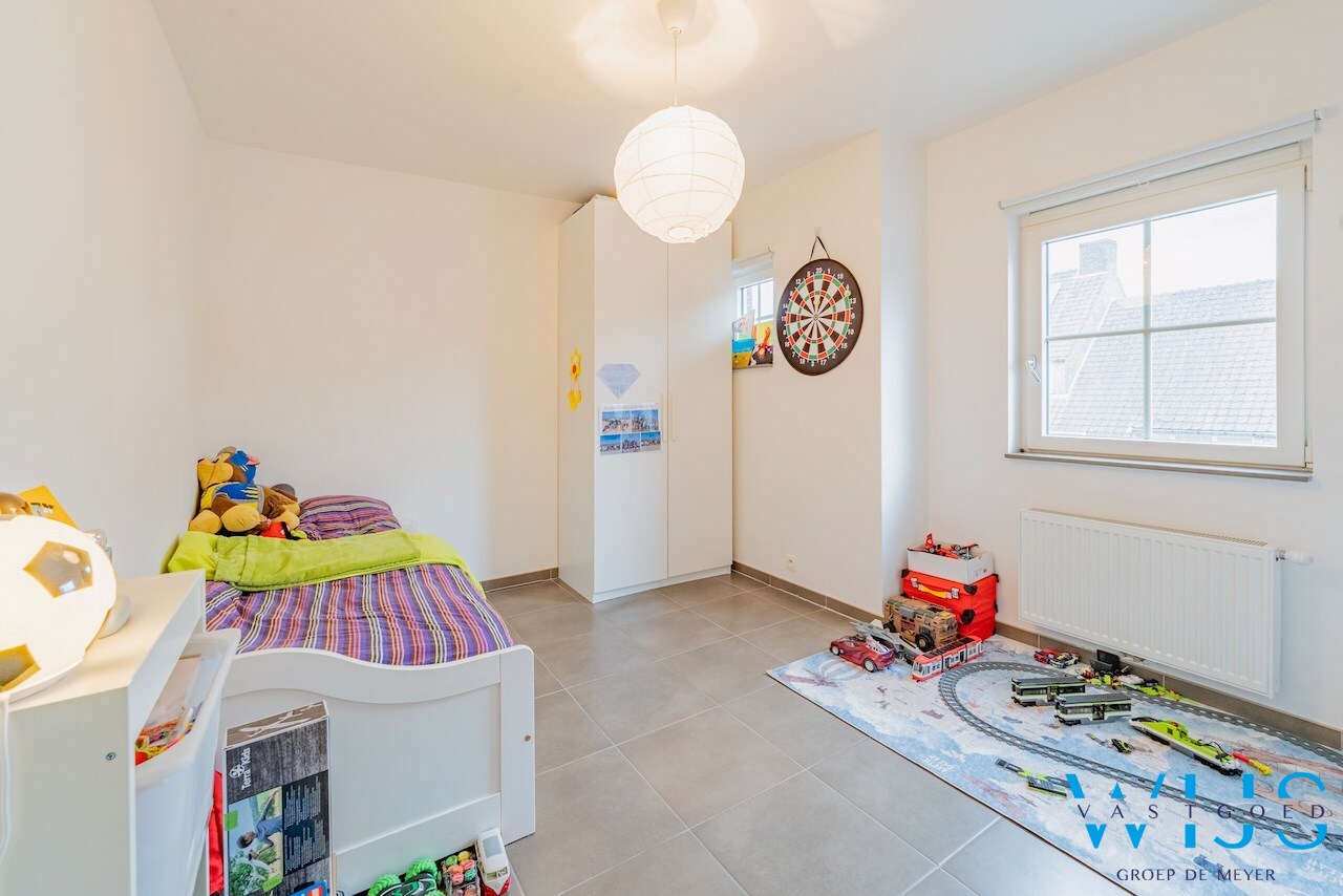 Recent duplexappartement met zeer aangenaam terras te Ertvelde ! 