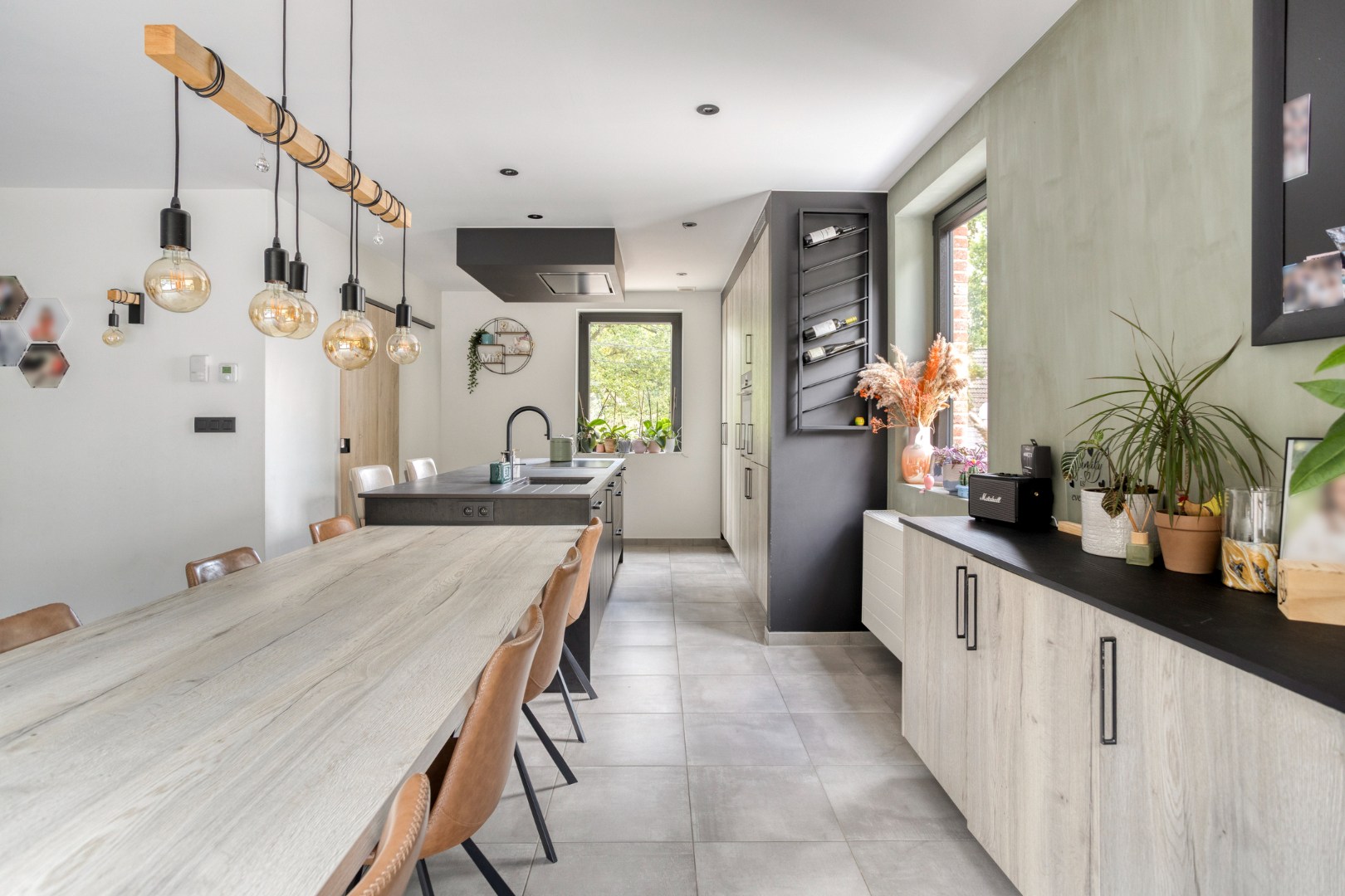 Veelzijdige recente woning aan de Brechtse Heide – ideaal voor wonen &amp; werken 