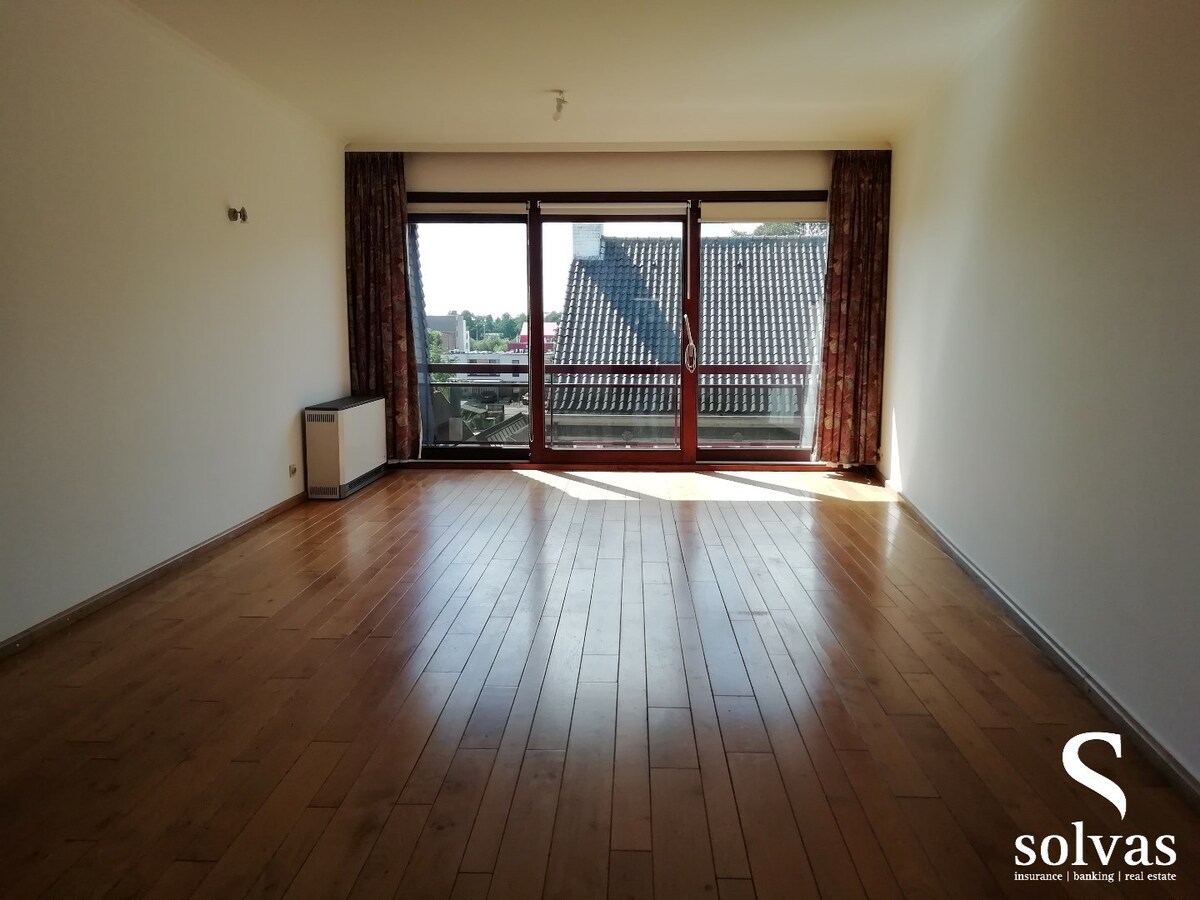 Instapklaar appartement met twee slaapkamers te centrum Aalter 