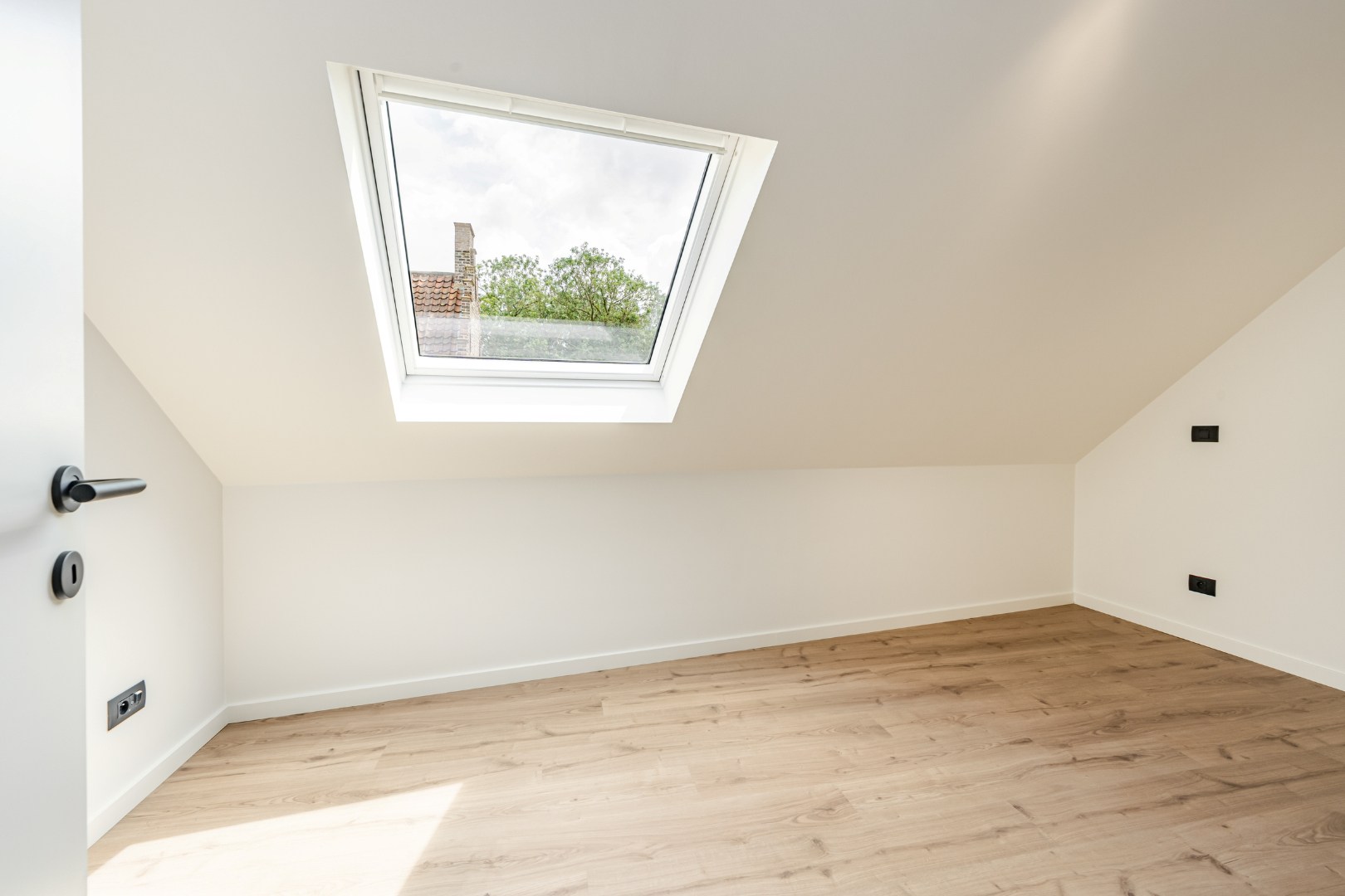 Exclusieve nieuwbouwwoning te huur met 3 slaapkamers in het hart van Brugge 